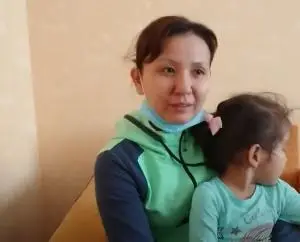 начала отставать в развитии
